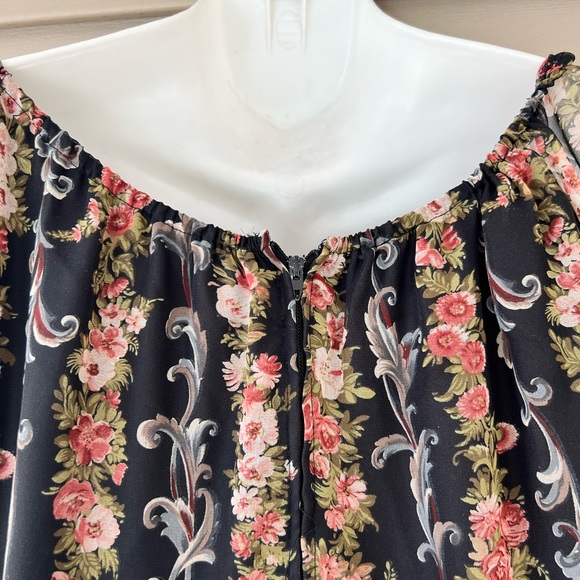 Vintage 1970’s Floral Dress - Picture 6 of 8